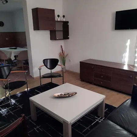 1 Holiday home