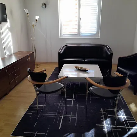 2 * Σαράγεβο