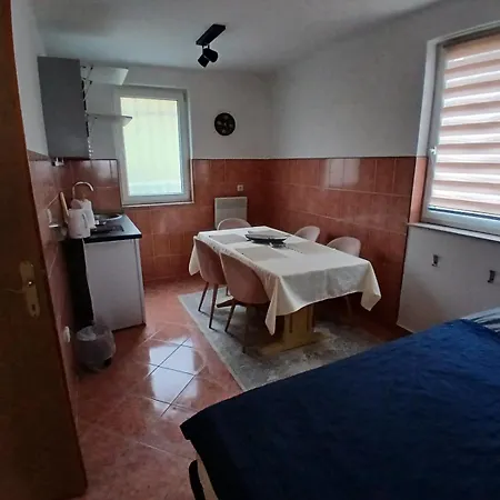 2 * Σαράγεβο